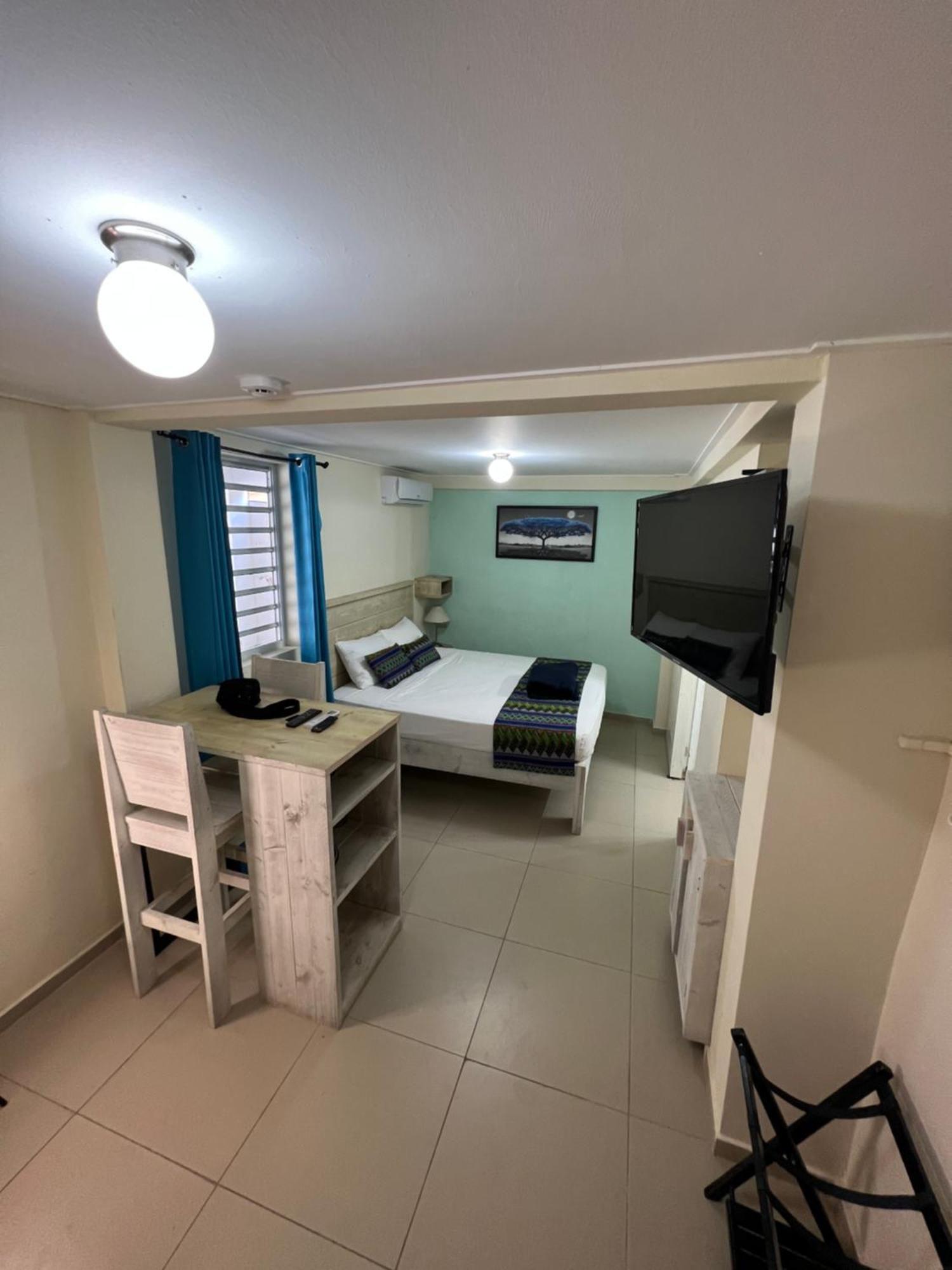 Mustique Suites Curacao Willemstad Esterno foto