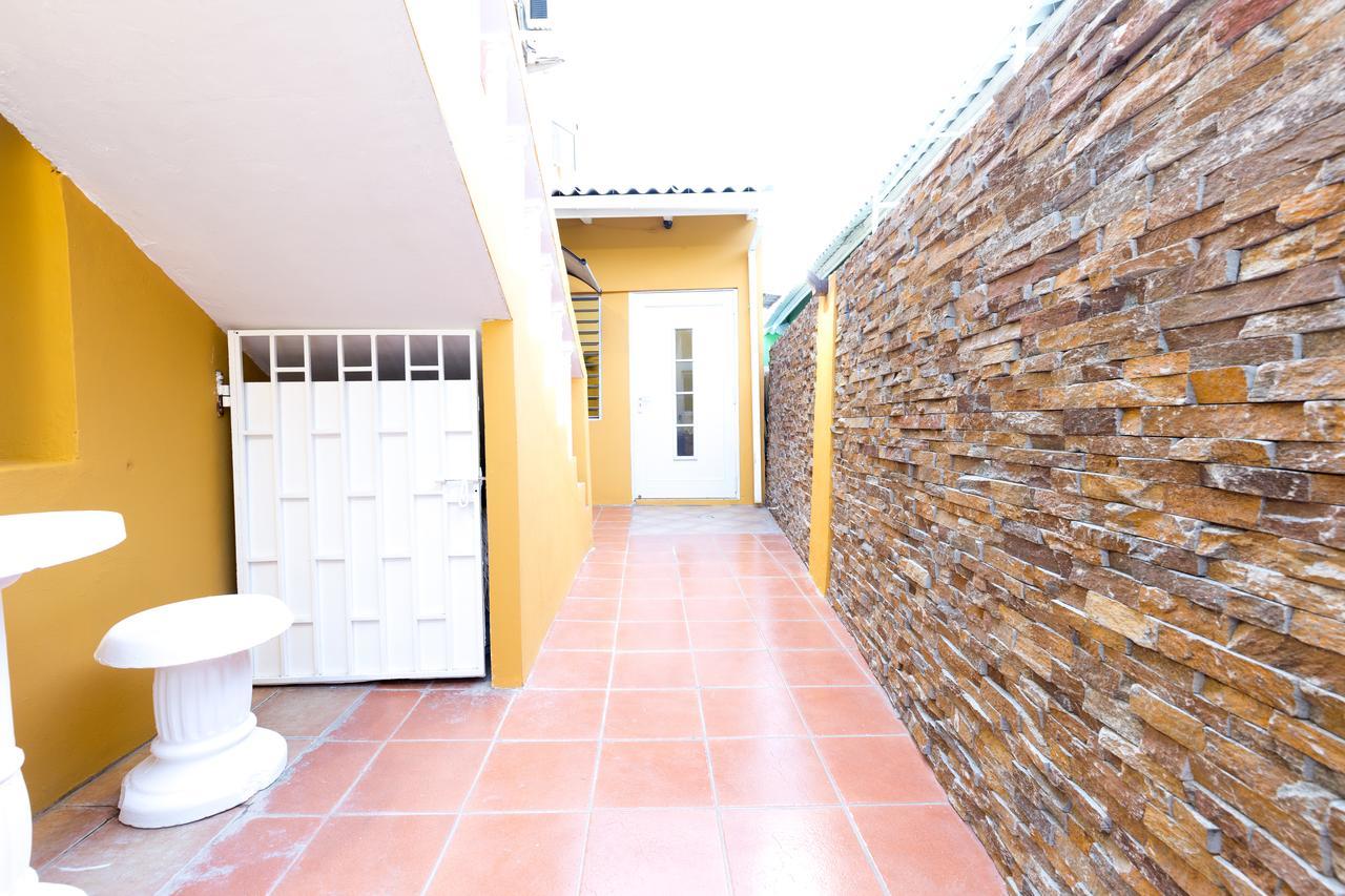 Mustique Suites Curacao Willemstad Esterno foto